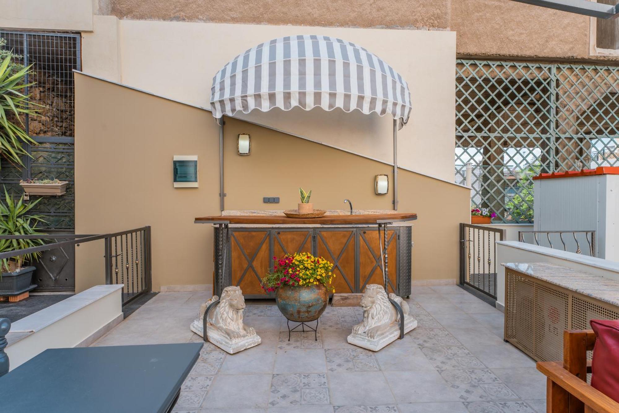 The Stone Manor , Noho Boutique Thissio เอเธนส์ ภายนอก รูปภาพ